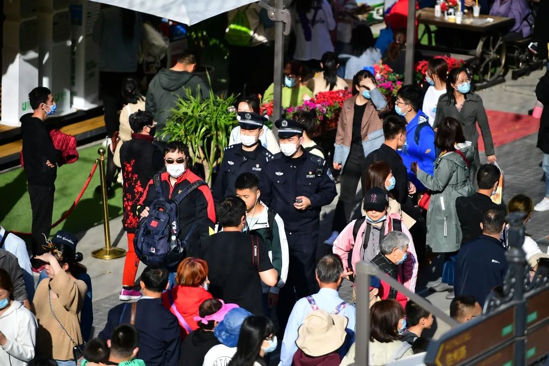 包含欧超杯赛程吃紧,辽宁本钢今晨单刀错失,压力陡增,临场指挥获称赞的词条 包含欧超杯赛程吃紧,辽宁本钢今晨单刀错失,压力陡增,临场指挥获称赞的词条